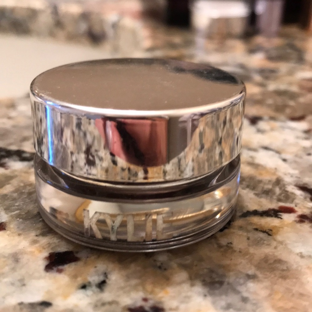 2016 Kylie cosmetics creme holiday eyeshadow